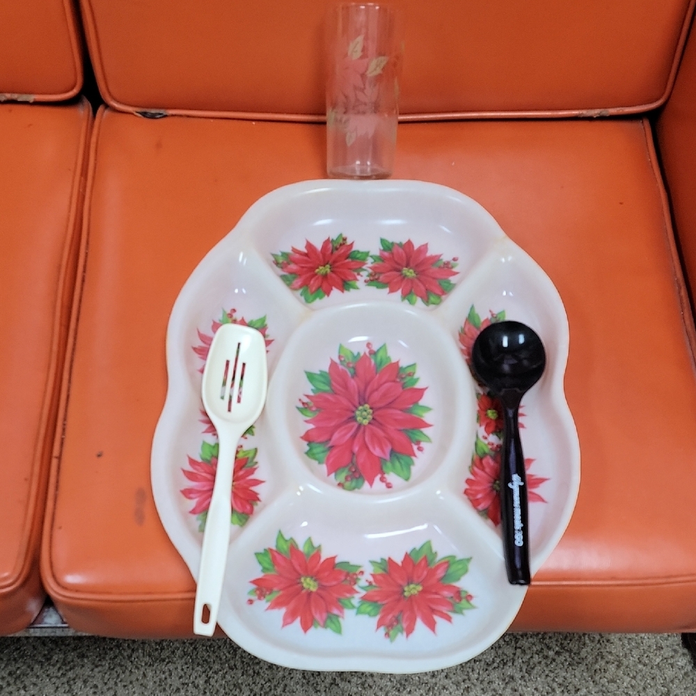 Poinsettia Themed & Plastic Serveware